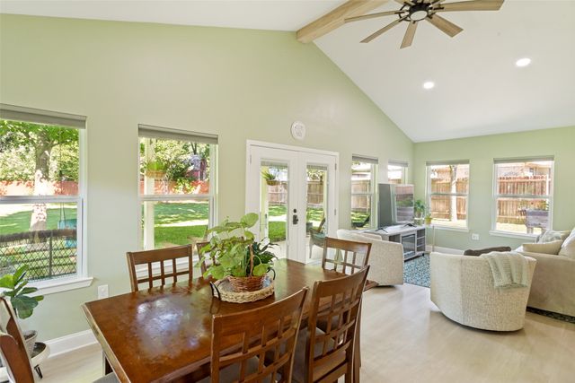 417 Arcadia Street, Hurst, TX 76053