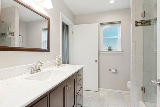 417 Arcadia Street, Hurst, TX 76053