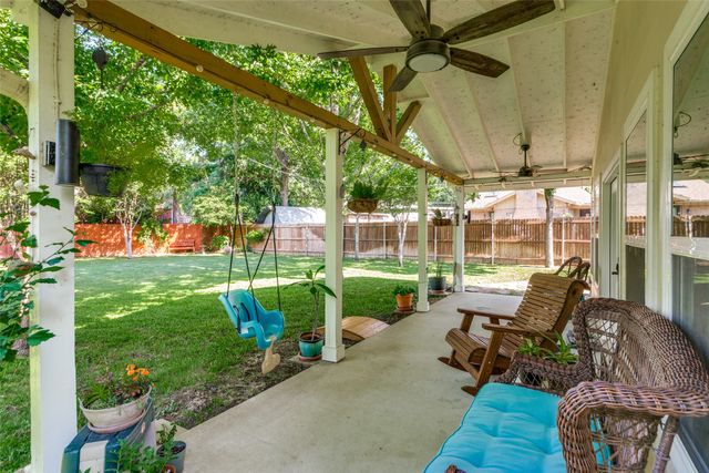 417 Arcadia Street, Hurst, TX 76053
