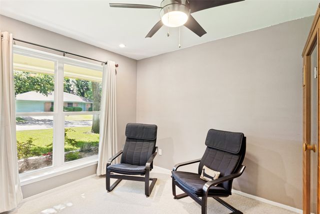 417 Arcadia Street, Hurst, TX 76053