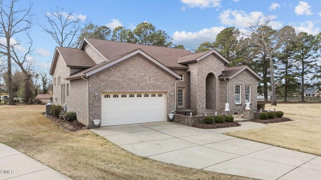 46 Egret Court, Clayton, NC 27520