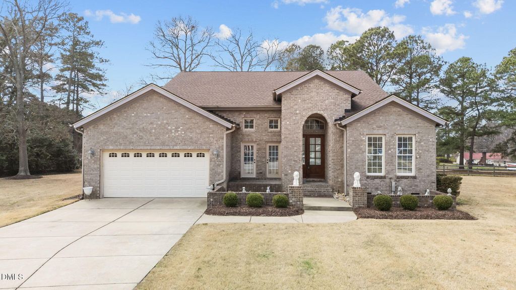 46 Egret Court, Clayton, NC 27520