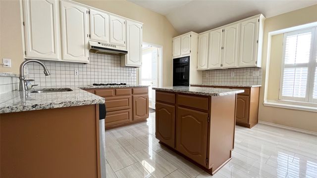 5603 Stonehenge Drive, Richardson, TX 75082