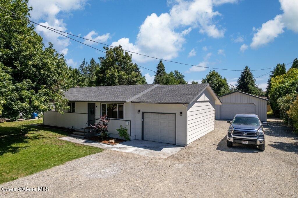 320 E Dakota Ave, Hayden, ID 83835