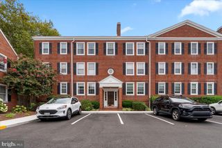 4812 30TH ST S #C2, Arlington, VA 22206