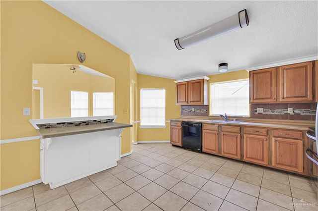 1008 Lake View Drive, Mission, TX 78572