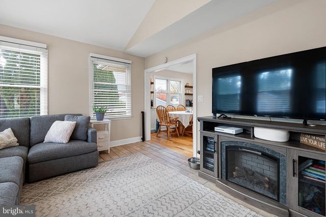 3206 DUNLAP DR, Wilmington, DE 19808