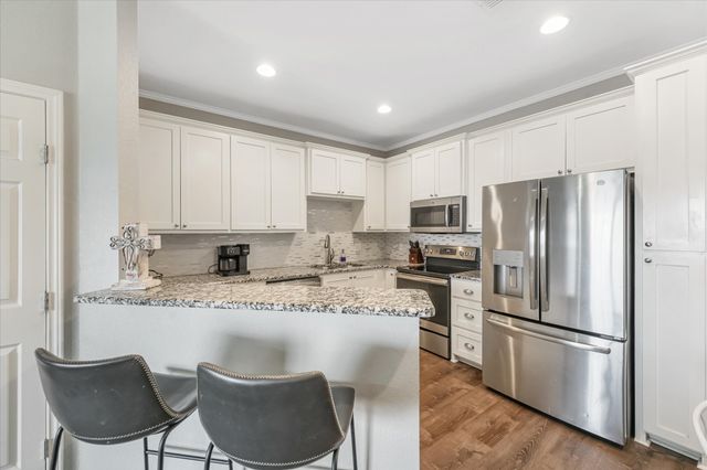 102 E Willow Street, Sanger, TX 76266