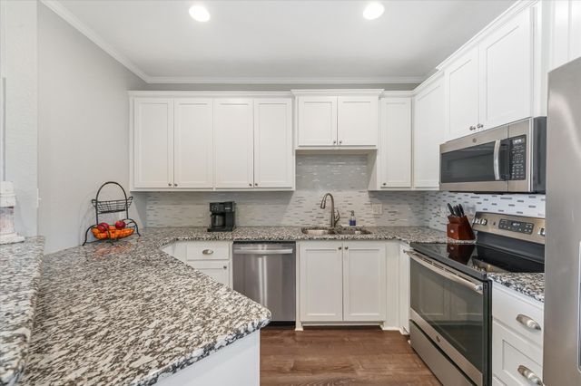 102 E Willow Street, Sanger, TX 76266