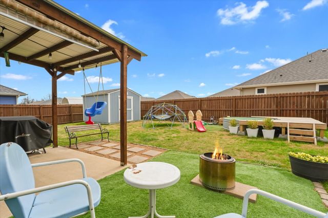 102 E Willow Street, Sanger, TX 76266