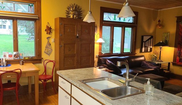 1125 S JACKSON STREET, Green Bay, WI 54301