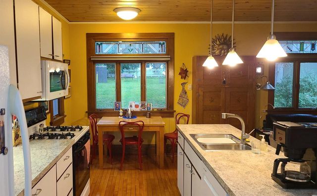 1125 S JACKSON STREET, Green Bay, WI 54301