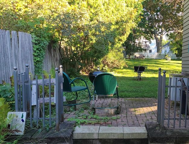 1125 S JACKSON STREET, Green Bay, WI 54301