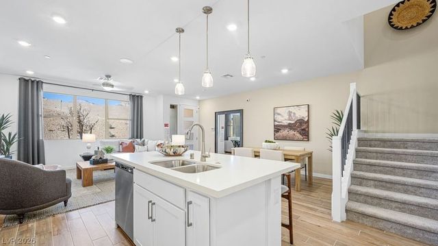 1444 Song Lark Lane, Las Vegas, NV 89138