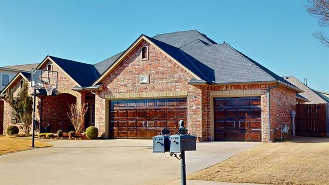 3104 Skye Ridge Drive, Norman, OK 73069