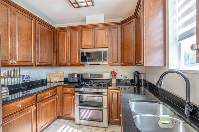 25 E Illinois Avenue, Palatine, IL 60067