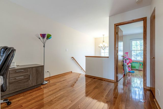 25 E Illinois Avenue, Palatine, IL 60067