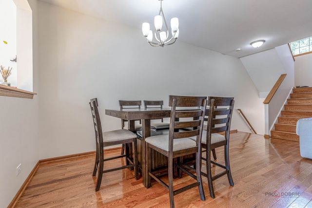 25 E Illinois Avenue, Palatine, IL 60067