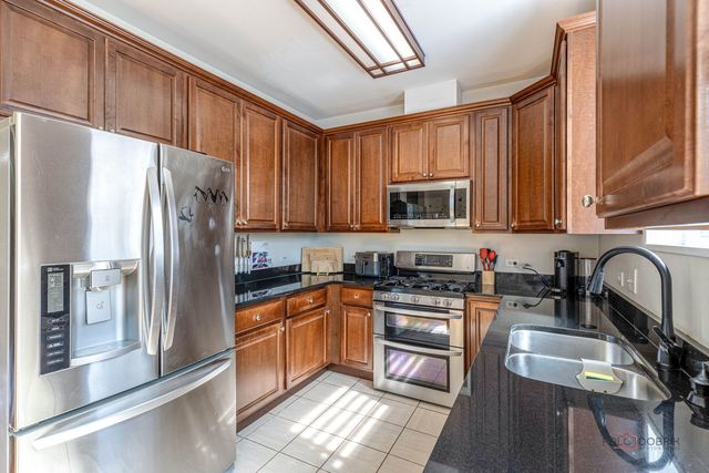 25 E Illinois Avenue, Palatine, IL 60067