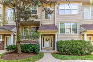 25 E Illinois Avenue, Palatine, IL 60067