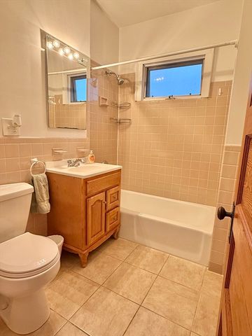 267 Boston Avenue 2, Medford, MA 02155