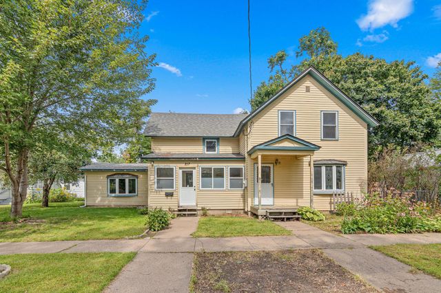 217 N 2nd Street, New Richmond, WI 54017