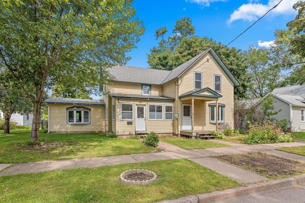 217 N 2nd Street, New Richmond, WI 54017