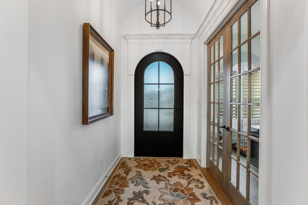 2156 Middlewood Circle, Granbury, TX 76049 — photo 4