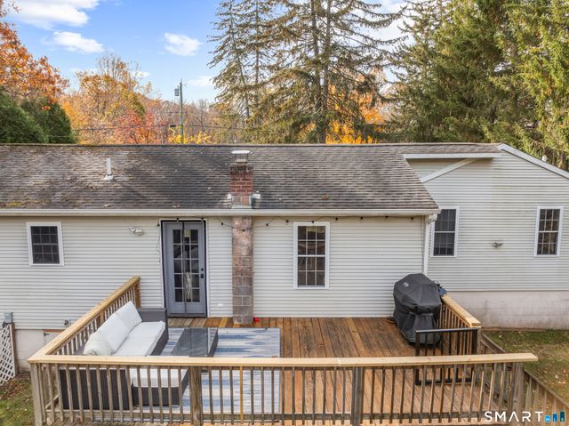 88 Ironworks Road, Clinton, CT 06413