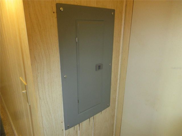 1605 SE 160TH COURT, Ocklawaha, FL 32179