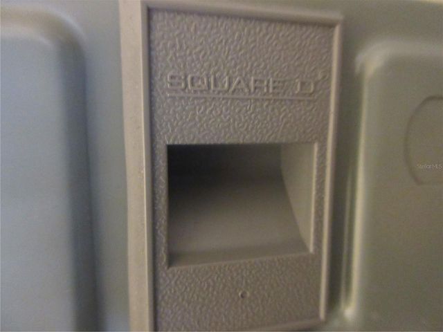 1605 SE 160TH COURT, Ocklawaha, FL 32179