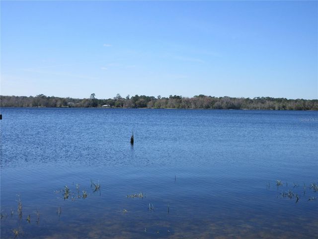 1605 SE 160TH COURT, Ocklawaha, FL 32179