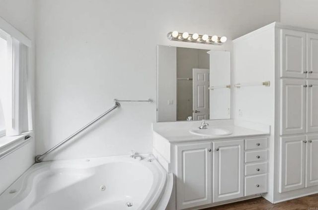 15420 Olde Highway 80 40, El Cajon, CA 92021