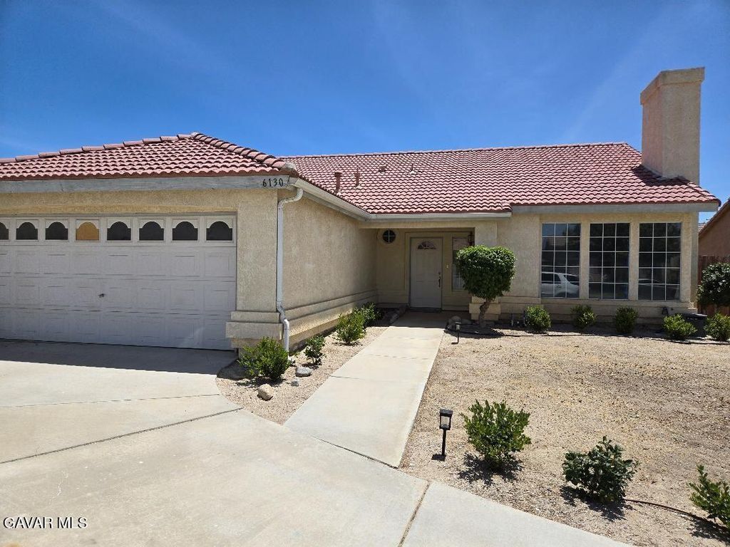 6130 Almeria Way, Palmdale, CA 93552