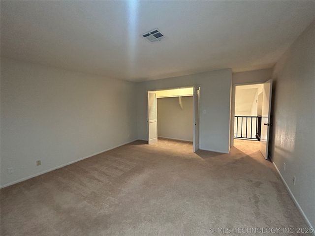 8436 S College Avenue 48, Tulsa, OK 74136