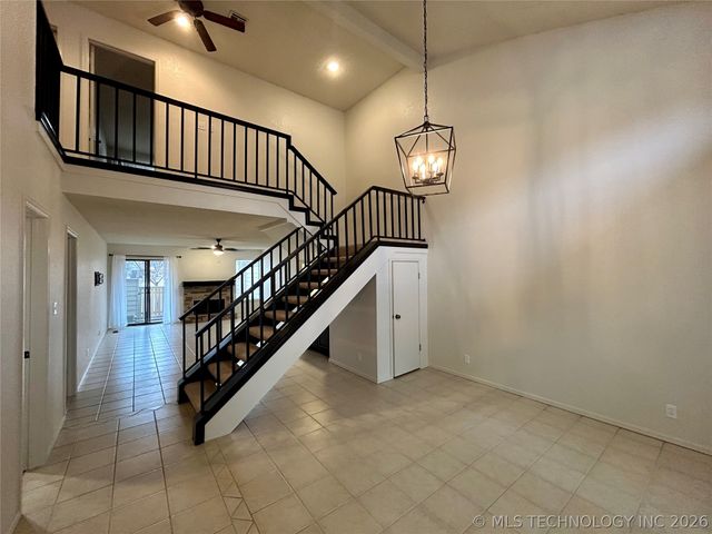 8436 S College Avenue 48, Tulsa, OK 74136