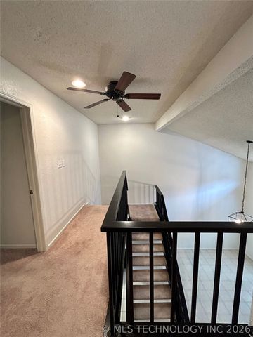 8436 S College Avenue 48, Tulsa, OK 74136