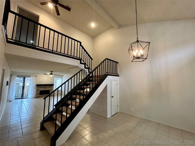 8436 S College Avenue 48, Tulsa, OK 74136