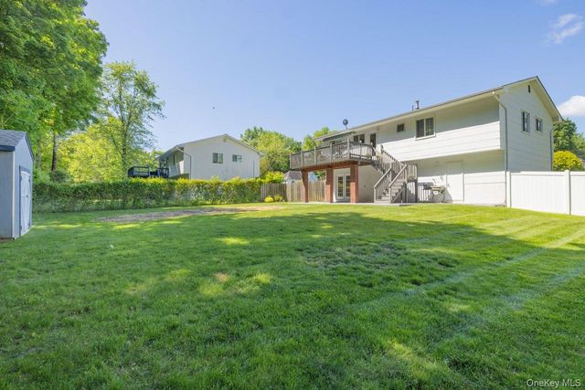 6 Lighthouse Court, Tomkins Cove, NY 10986