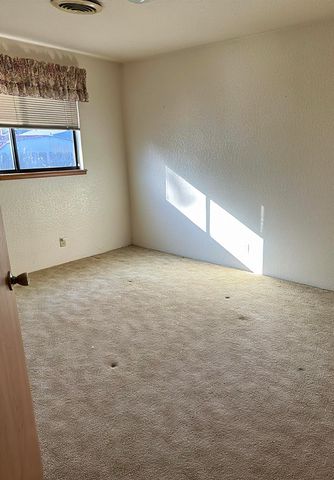 1710 SW Brownell Avenue, Grants Pass, OR 97526