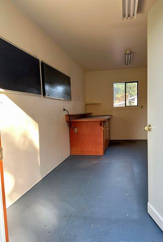 1710 SW Brownell Avenue, Grants Pass, OR 97526