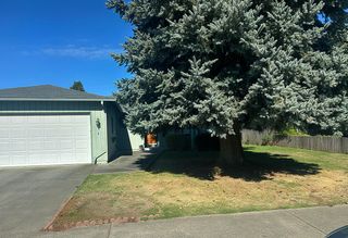 1710 SW Brownell Avenue, Grants Pass, OR 97526