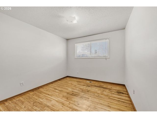 15270 Se LA MARQUITA Way, Milwaukie, OR 97267