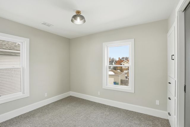 2009 Wespark Avenue, Whiting, IN 46394