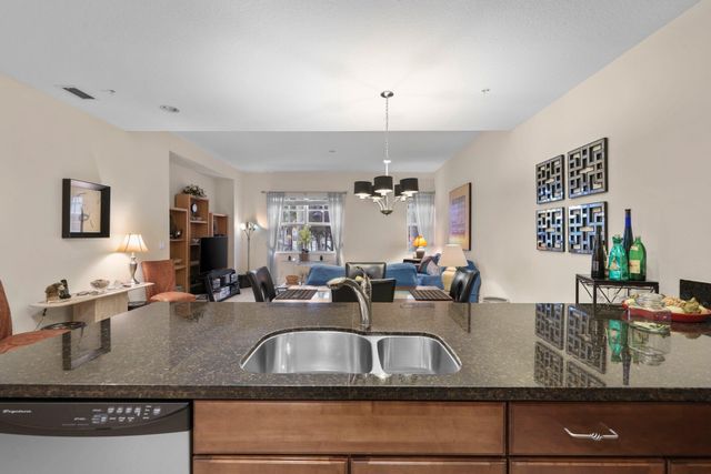 226 N Latitude Circle 203, Delray Beach, FL 33483