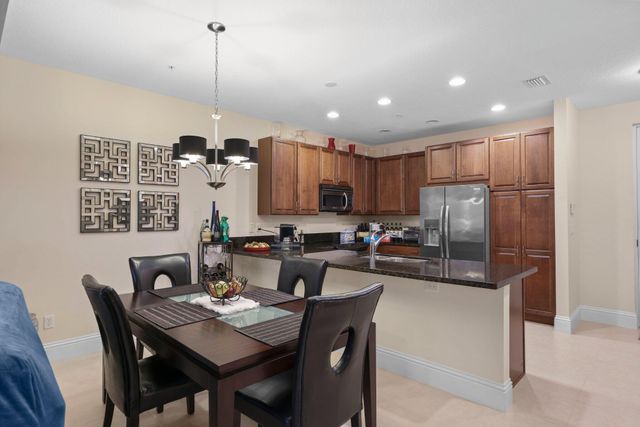 226 N Latitude Circle 203, Delray Beach, FL 33483