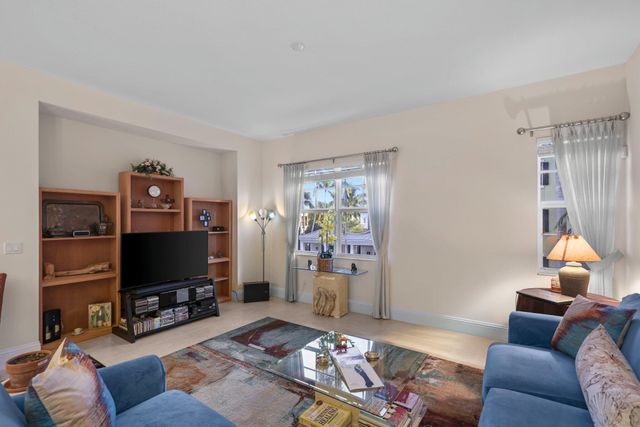 226 N Latitude Circle 203, Delray Beach, FL 33483