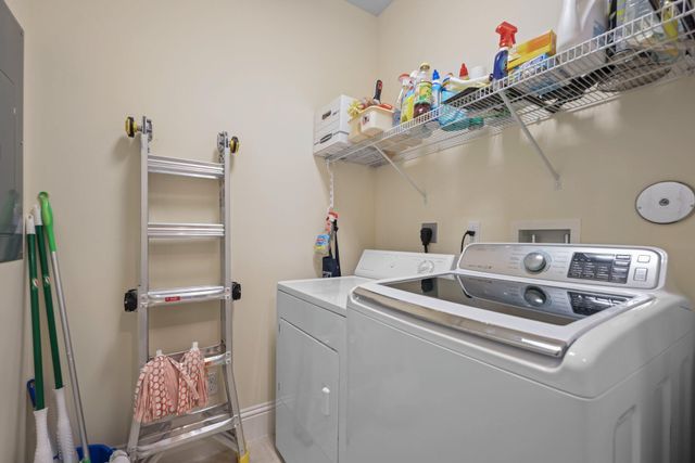 226 N Latitude Circle 203, Delray Beach, FL 33483