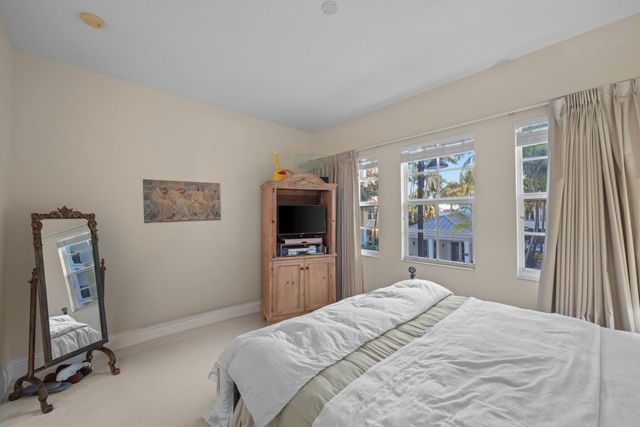 226 N Latitude Circle 203, Delray Beach, FL 33483