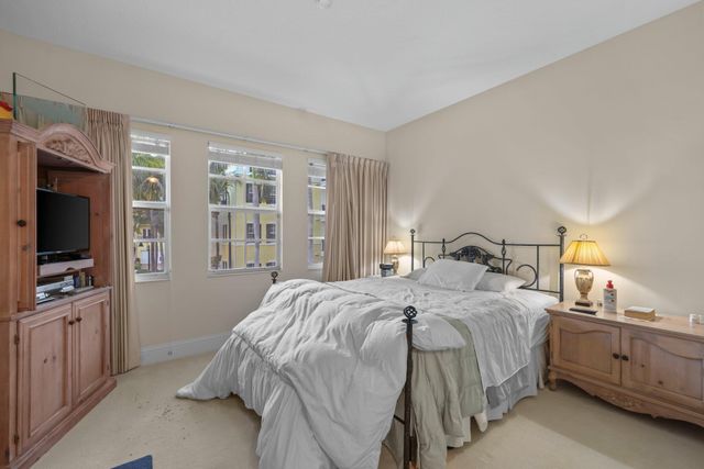 226 N Latitude Circle 203, Delray Beach, FL 33483